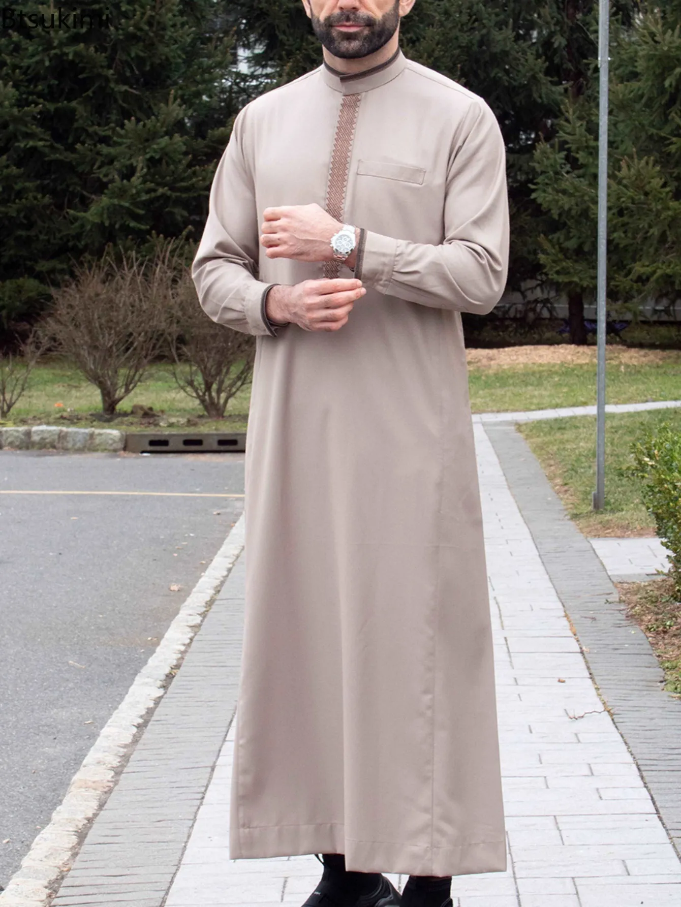 Kaftan Thobe brodé pour homme, col cranté, manches chauve-souris, robe longue décontractée, tenue de mode islamique